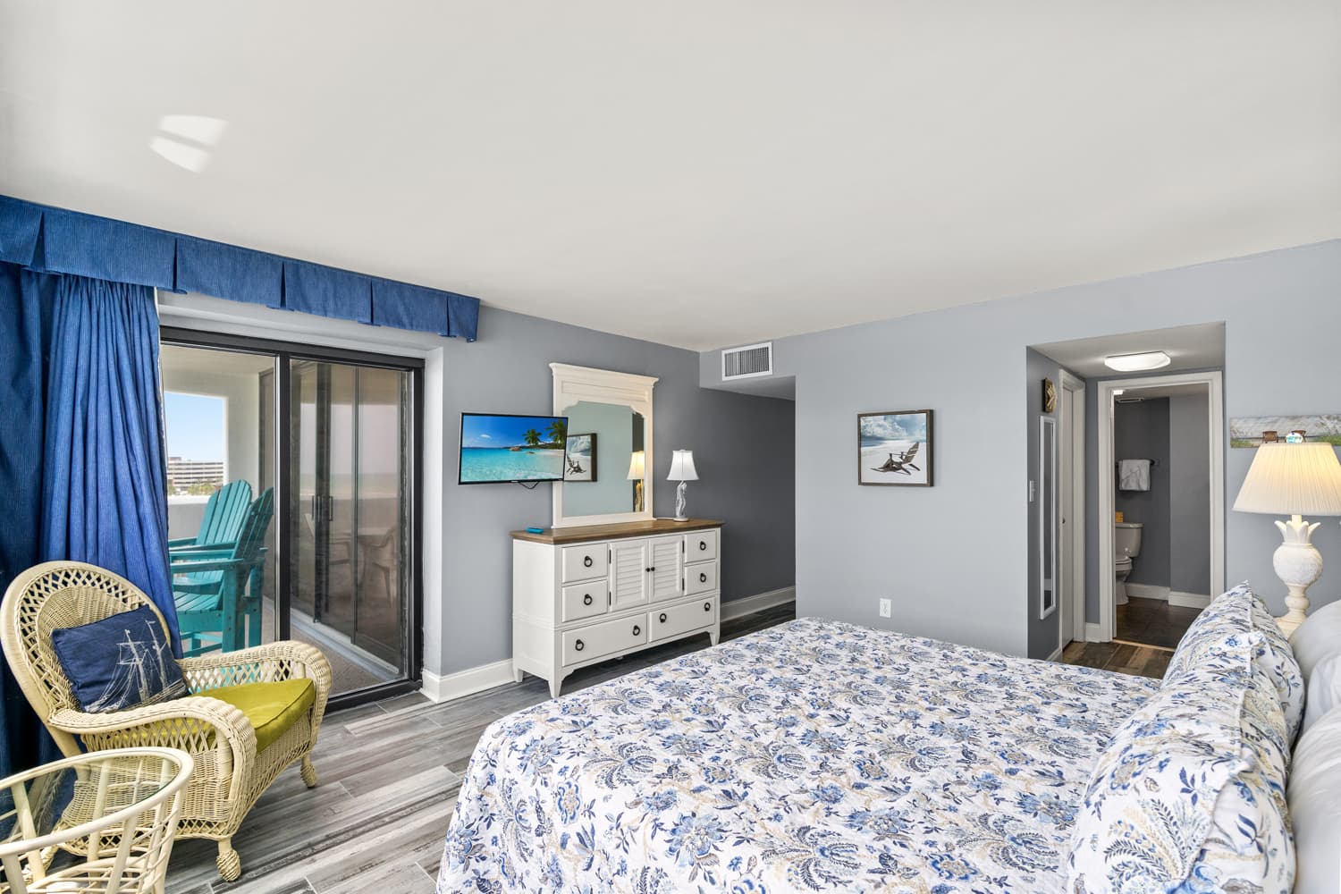 Shoreham Towers I - 5-E