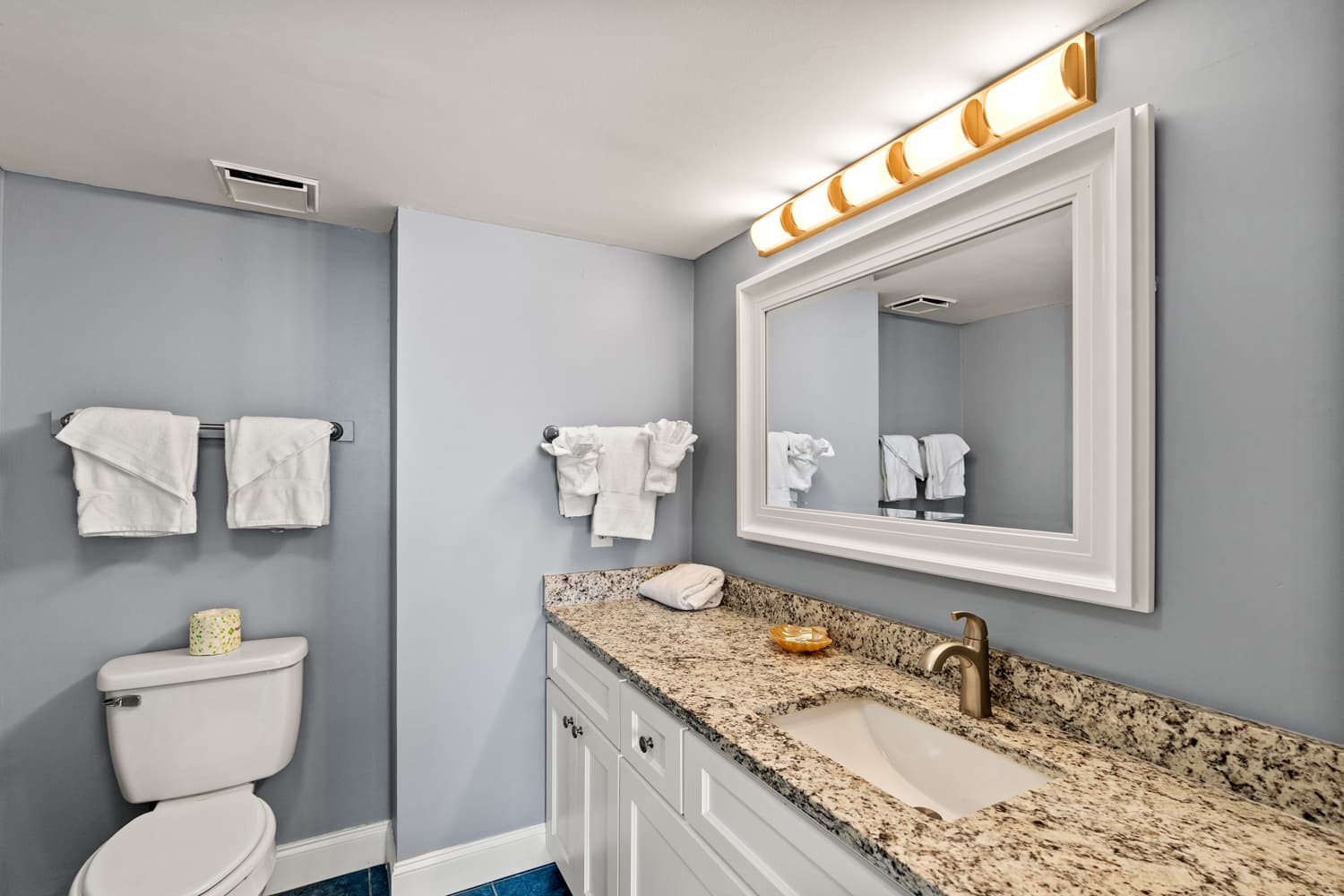 Shoreham Towers I - 5-E