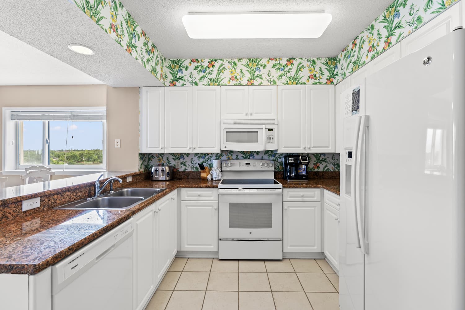 Barefoot North Tower - 609