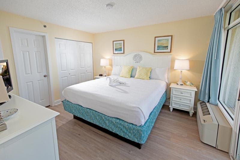 Litchfield Beach and Golf - 2 Bedroom Suite - Bridgewater