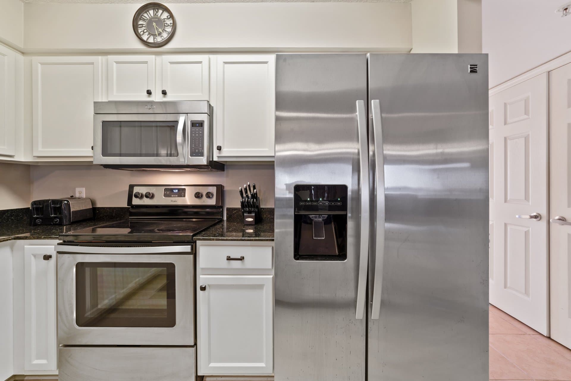 Malibu Pointe - 1204