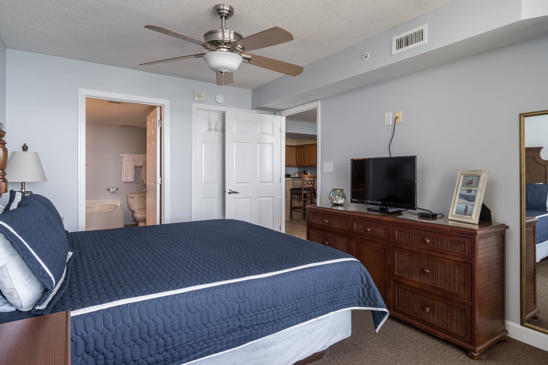 Malibu Pointe - 1101